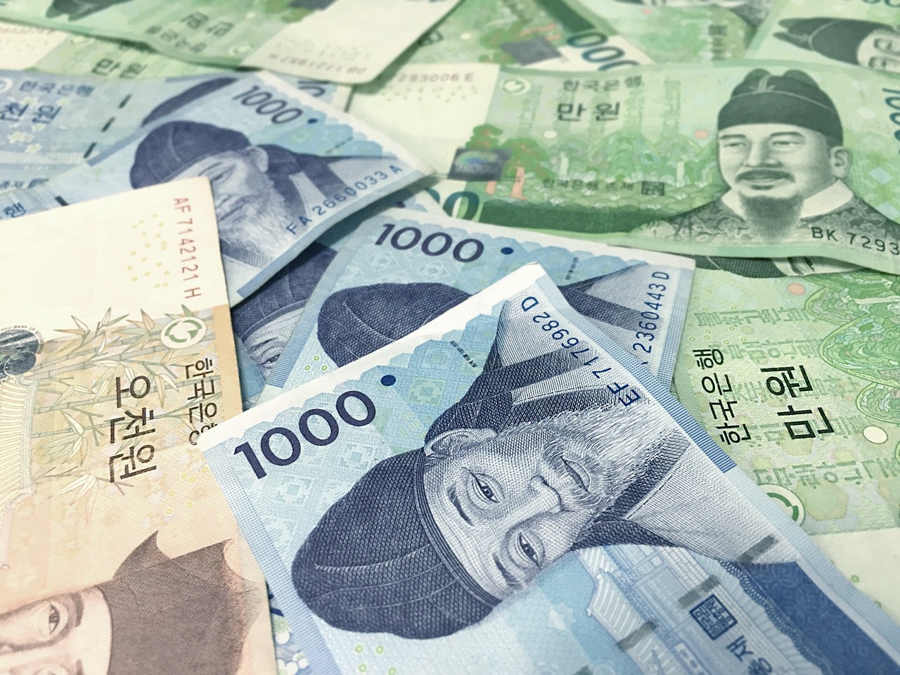 社保入税最新规定及其对企业与员工的影响