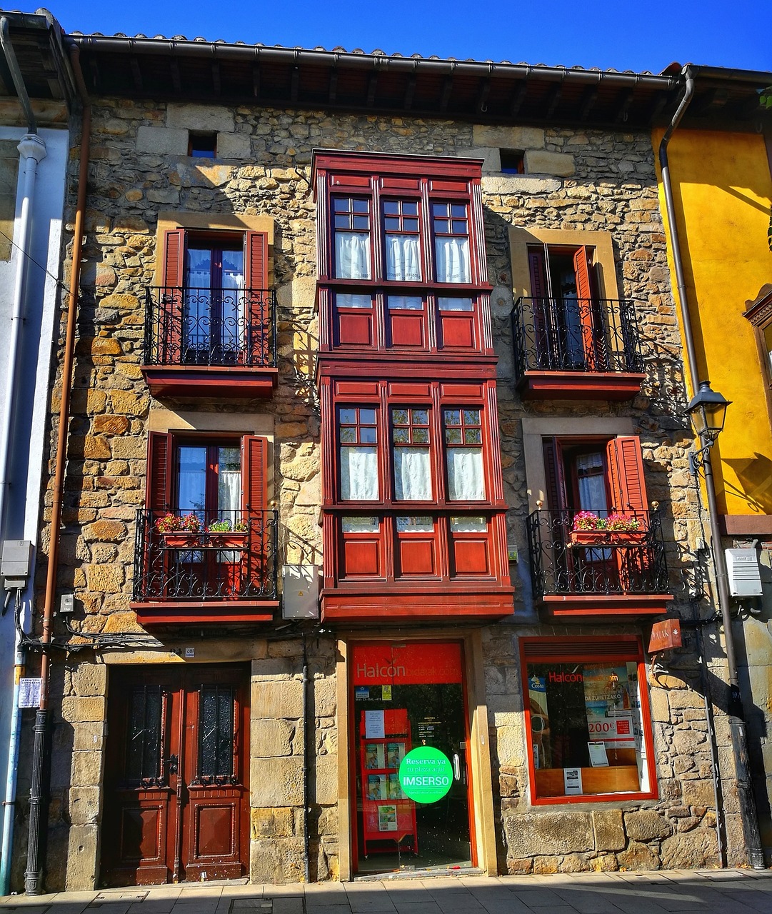 最新一体铝窗，革新建筑外观与居住品质的完美之选