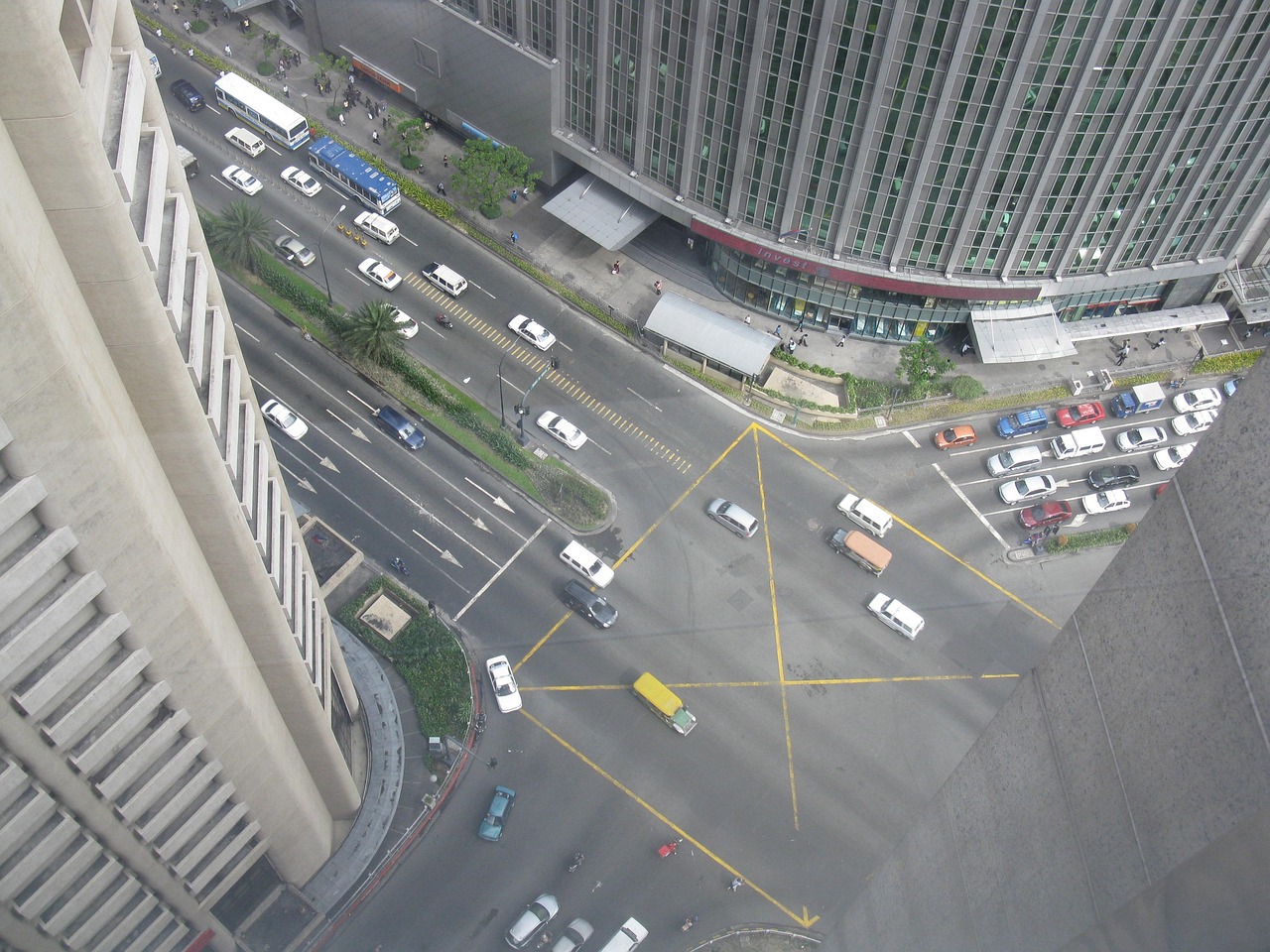 国家最新交通管制措施重塑道路安全，推动可持续发展进程