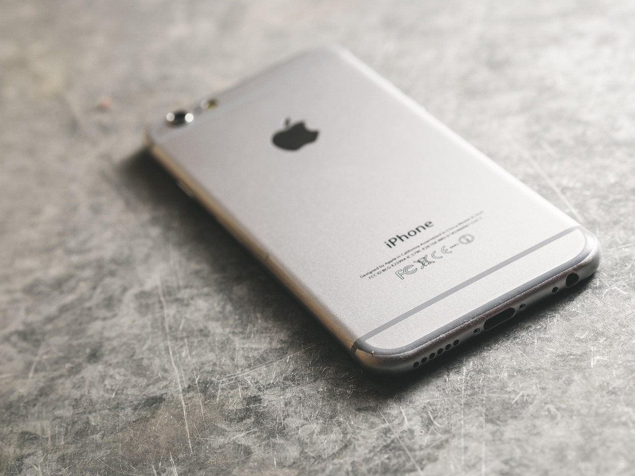 苹果iPhone 6 Plus 64GB最新价格今日关注，最新报价及市场动态分析