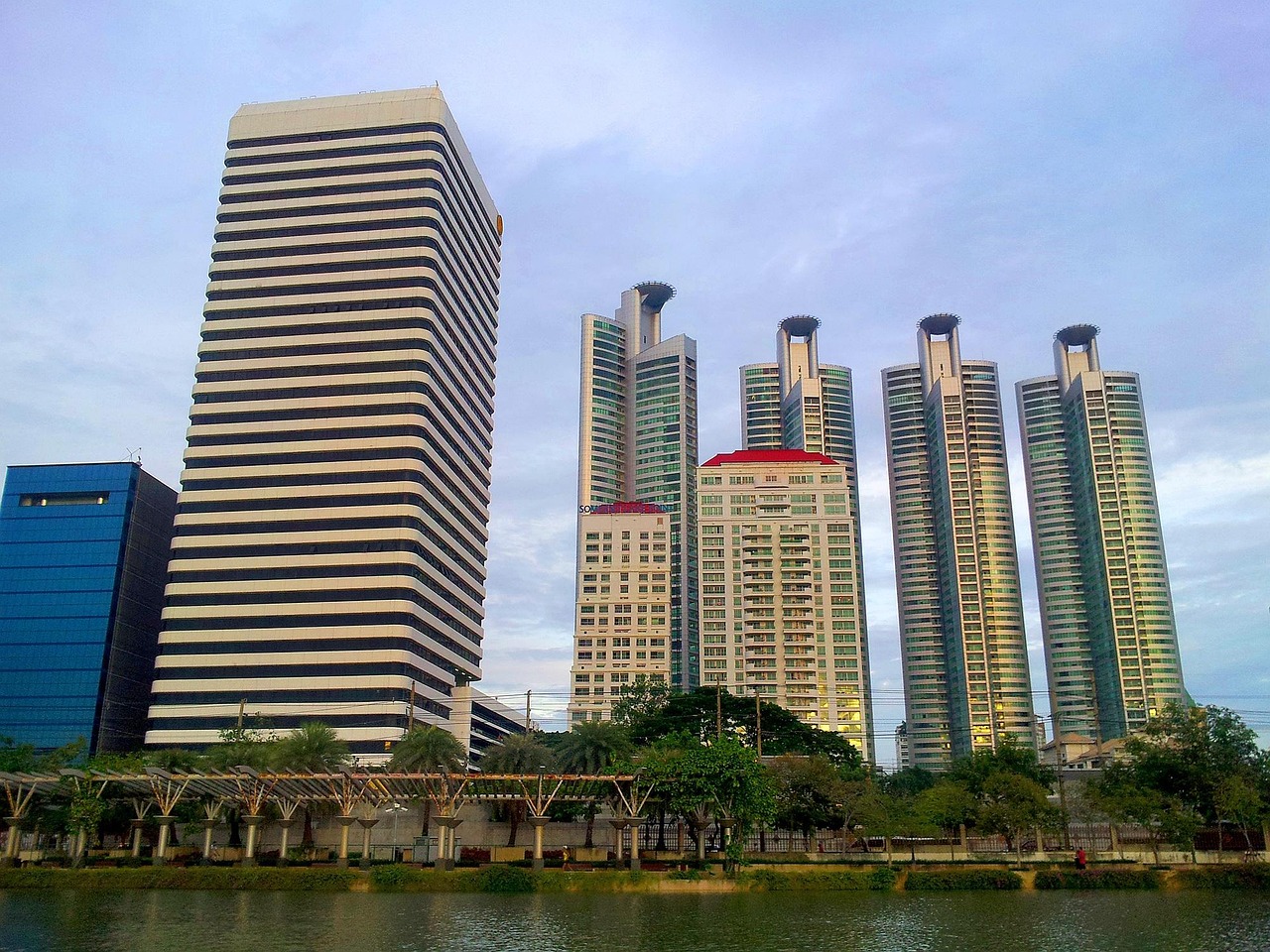 五月武汉阳逻店面租赁信息深度解析，市场趋势与店面租赁分析